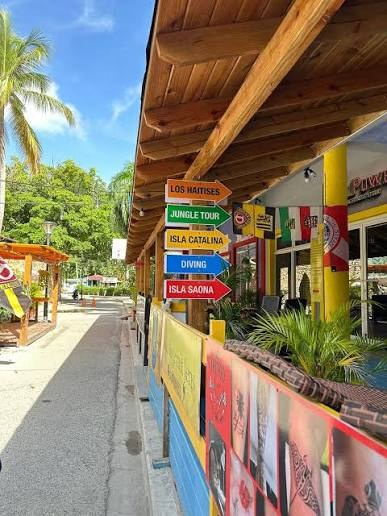 Excursion operators at Bayahibe, near Dominicus