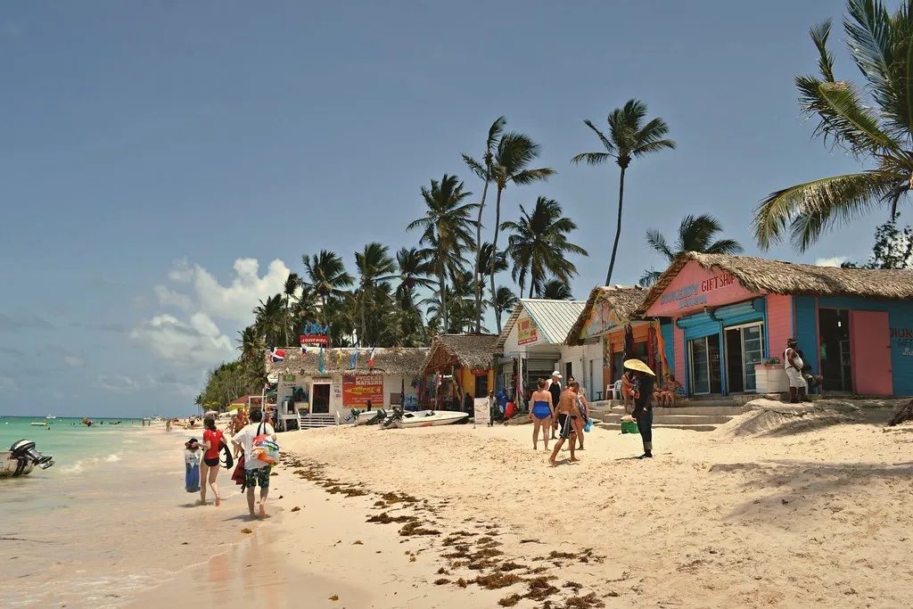 El Cortecito beachfront