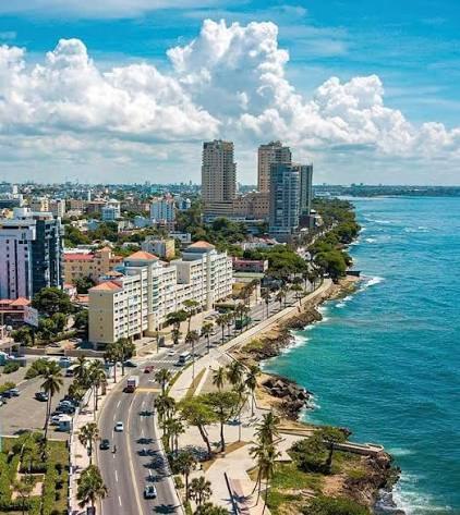 The Malec&oacute;n waterfront, Santo Domingo